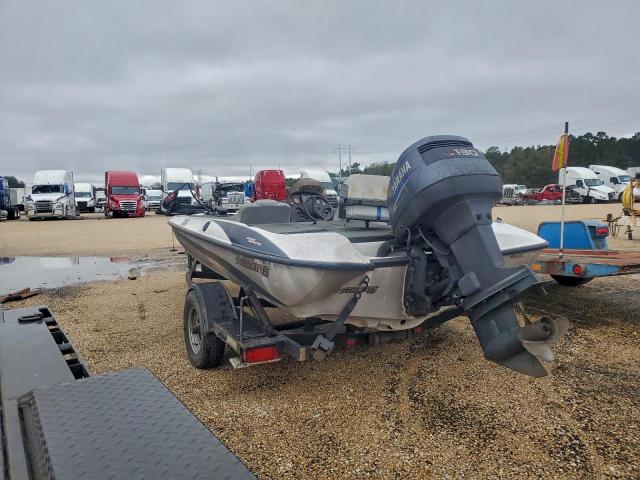 Stratos Boat Image 4