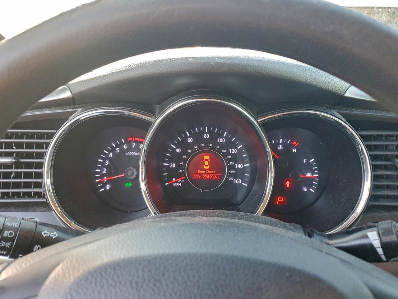 Kia Optima Lx Image 3