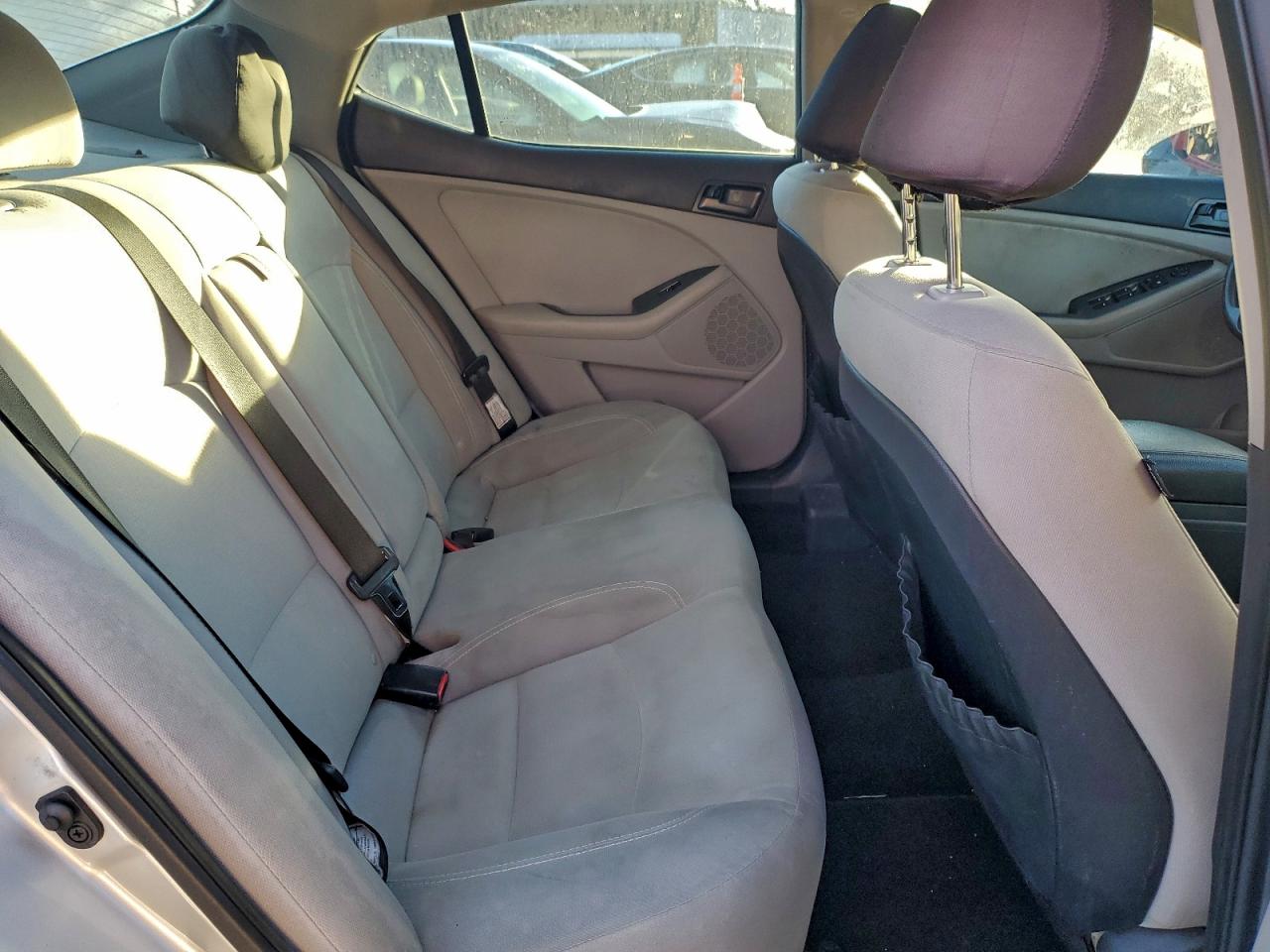 Kia Optima Lx Image 7