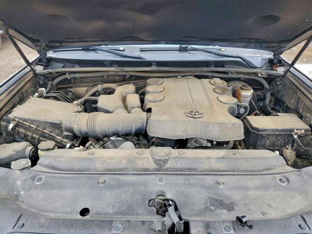 Toyota 4Runner Sr5 Image 6