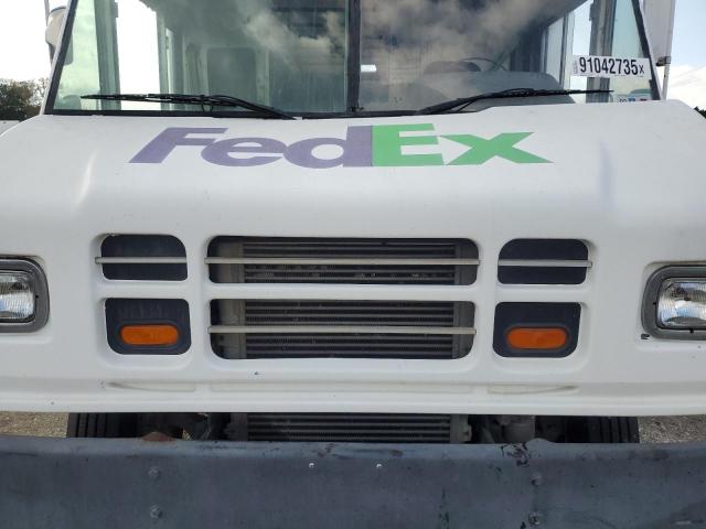 Freightliner Chassis M M Line Walk-in Van Image 12