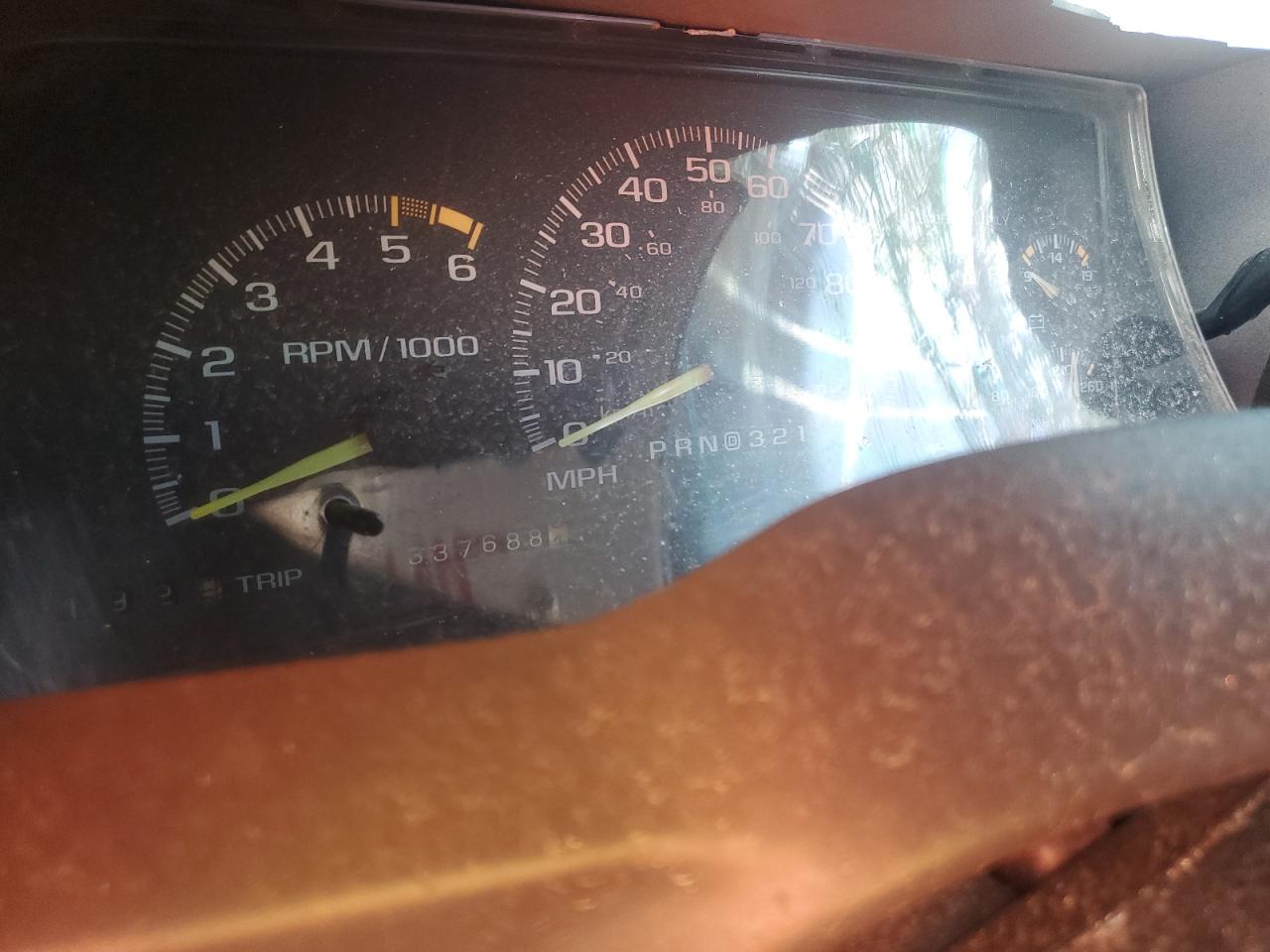 GMC Sierra C1500 Image 9