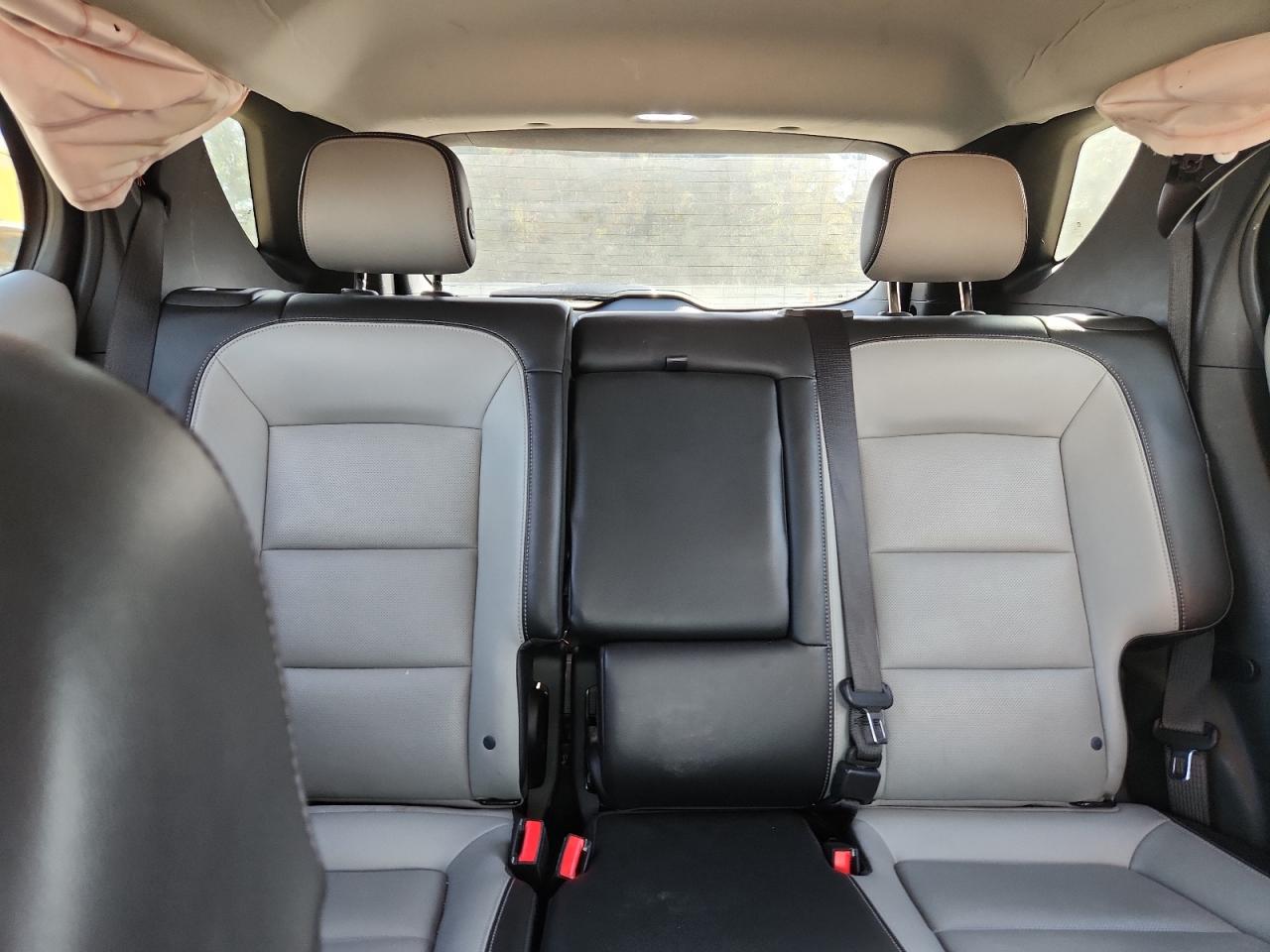 Chevrolet Equinox Premier Image 10