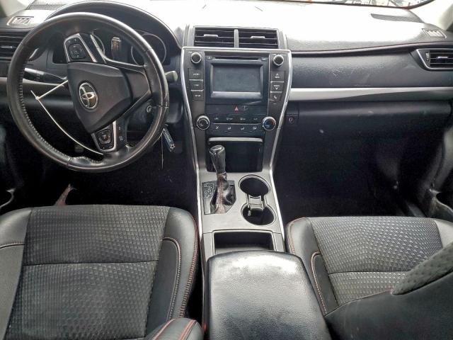 Toyota Camry Le Image 7