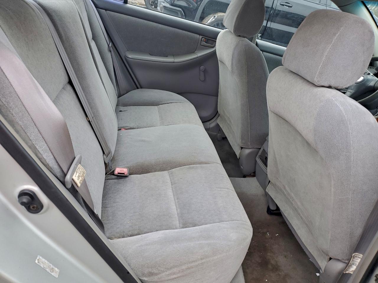 Toyota Corolla Ce Image 4