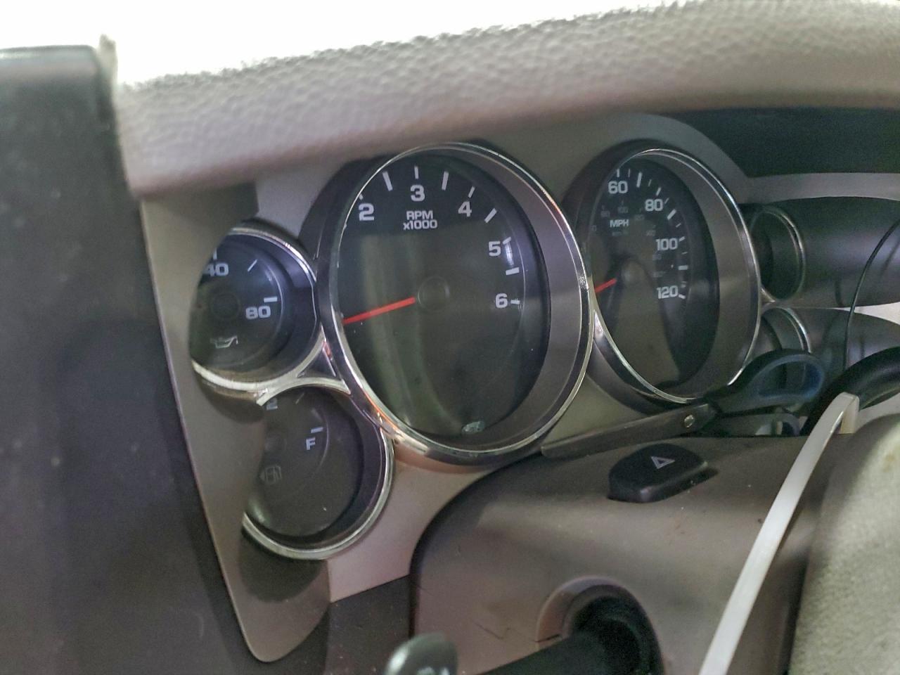 GMC Sierra C2500 Heavy Duty Image 8