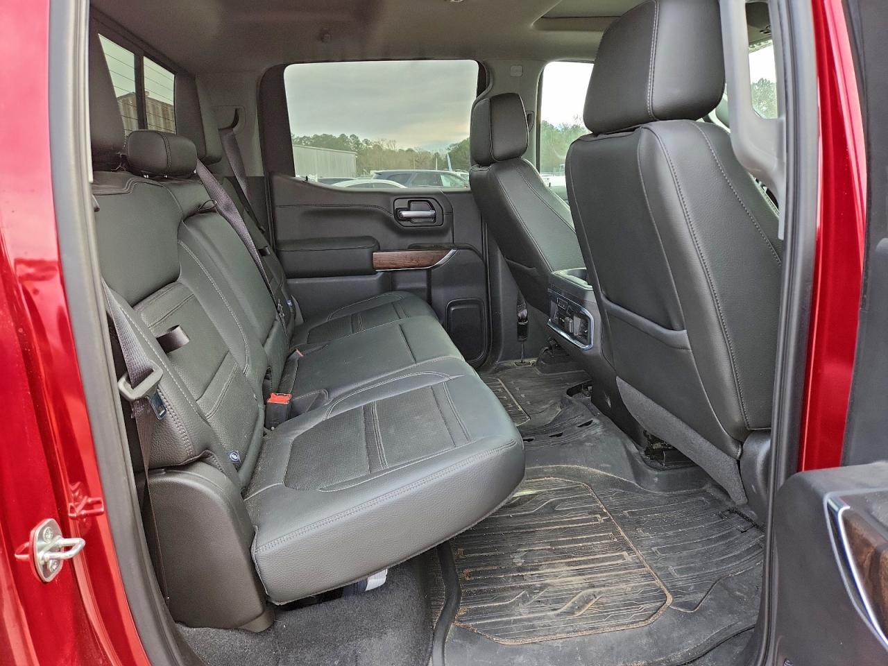 GMC Sierra K1500 Denali Image 9