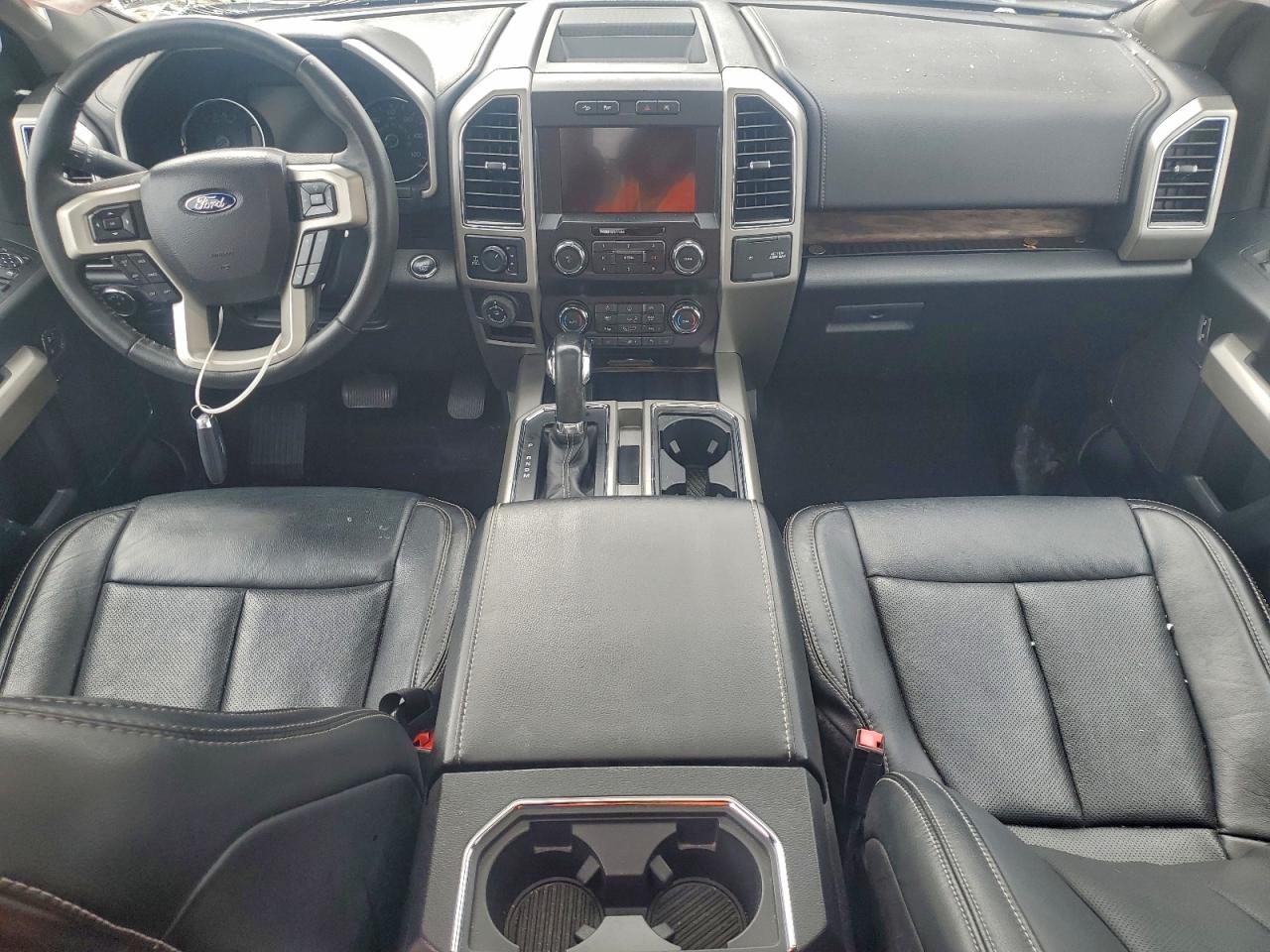 Ford F-150 Supercrew Image 4