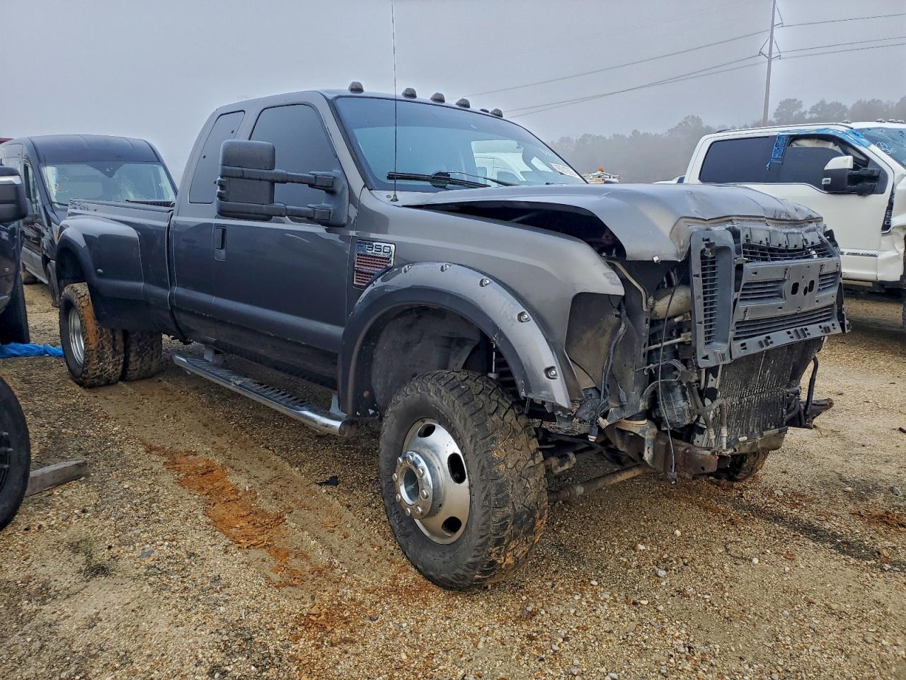 Ford F-350 Super Duty Image 4