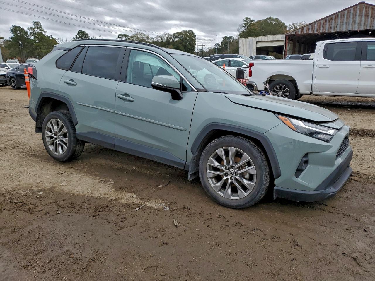 Toyota RAV4 Xle Premium Image 6