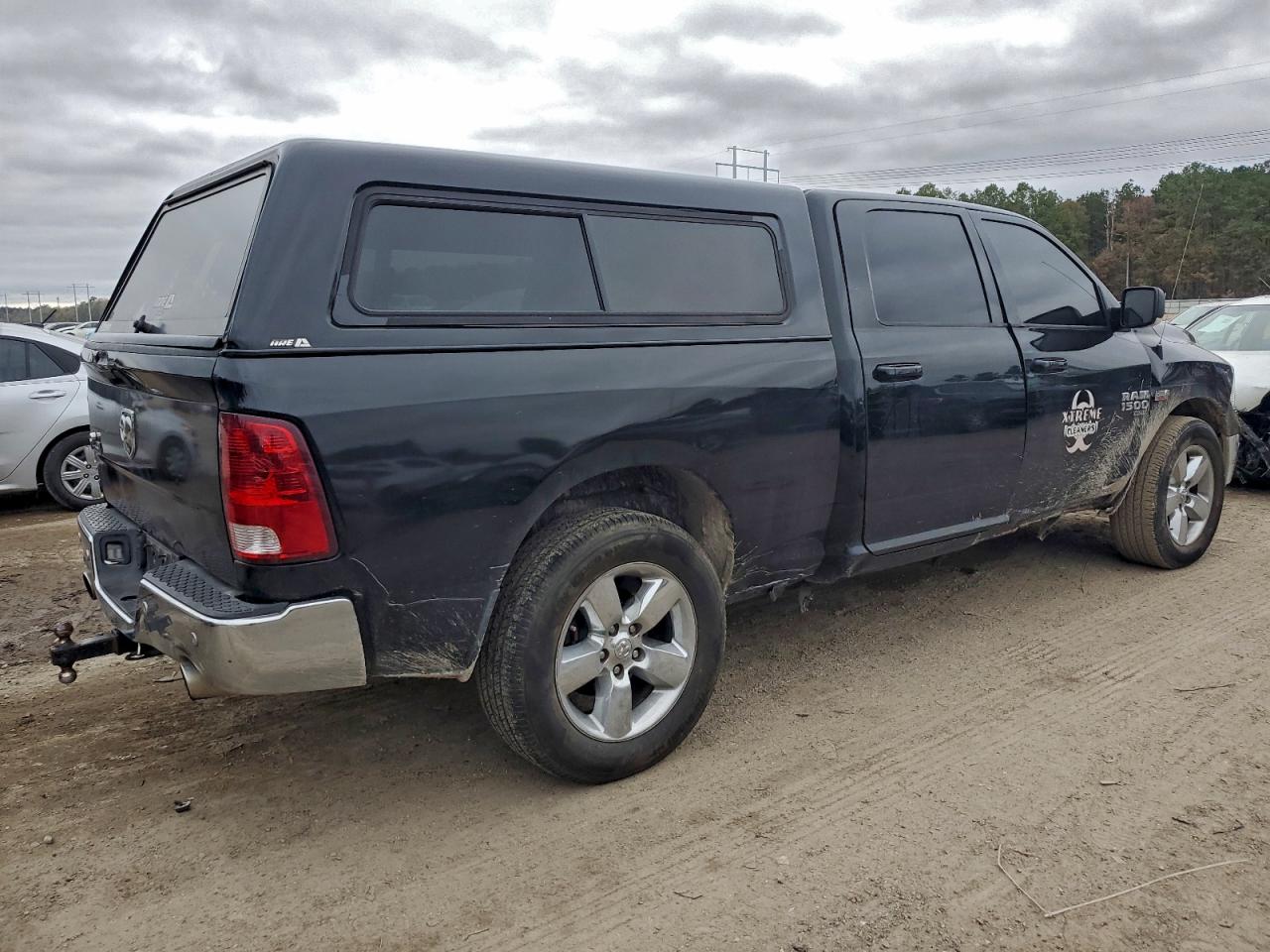 Ram 1500 Slt Image 3