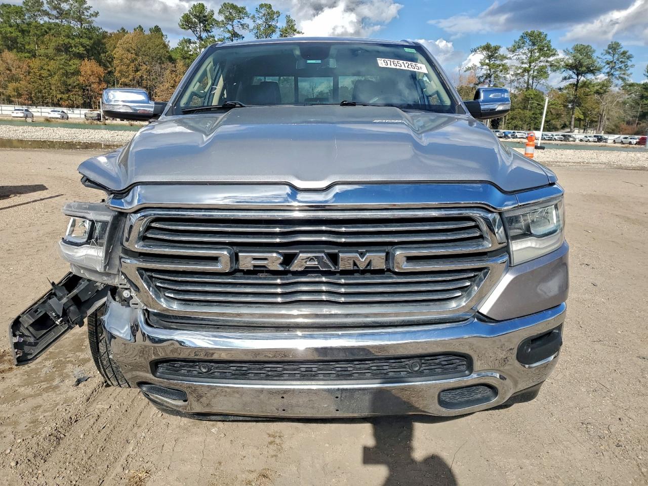 Ram 1500 Laramie Image 7