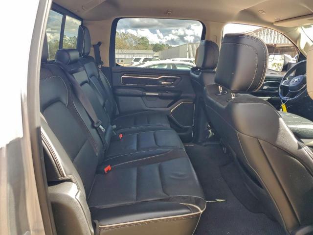 Ram 1500 Laramie Image 10