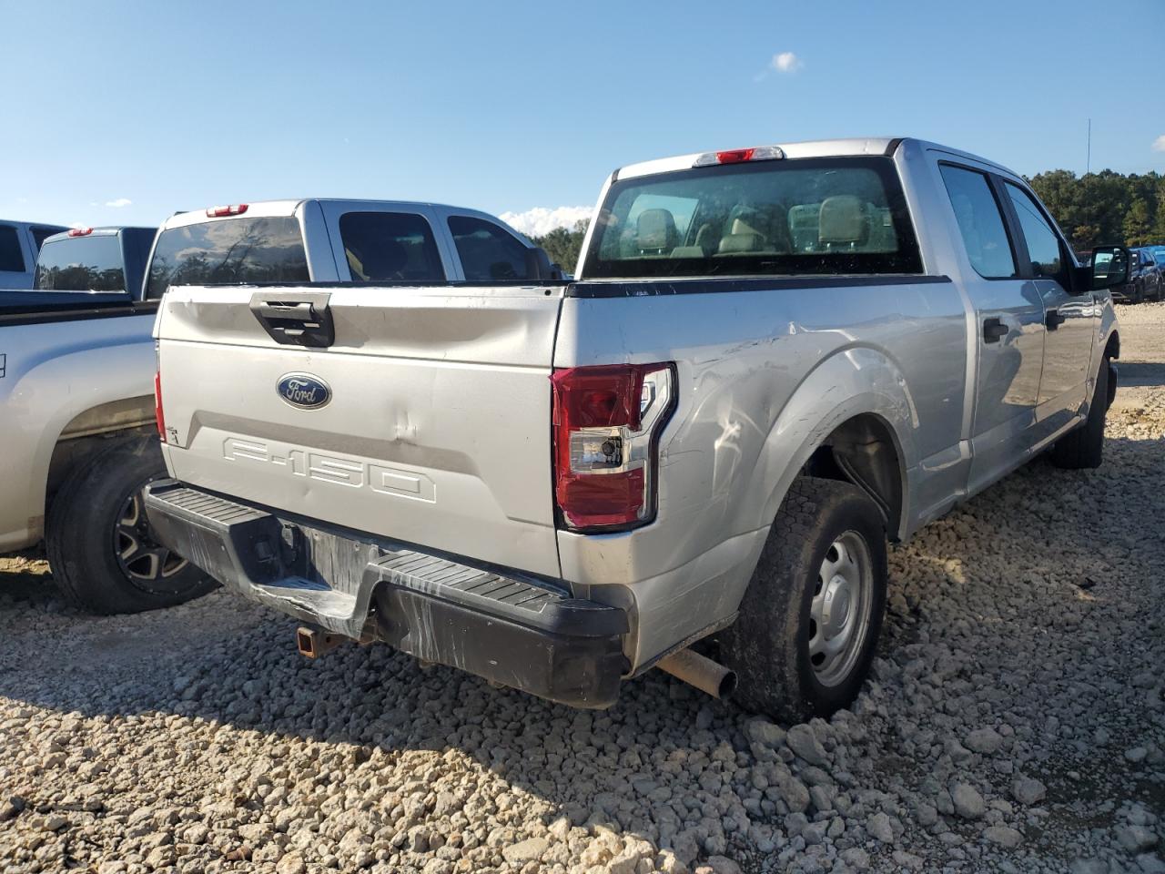 Ford F-150 Supercrew Image 7