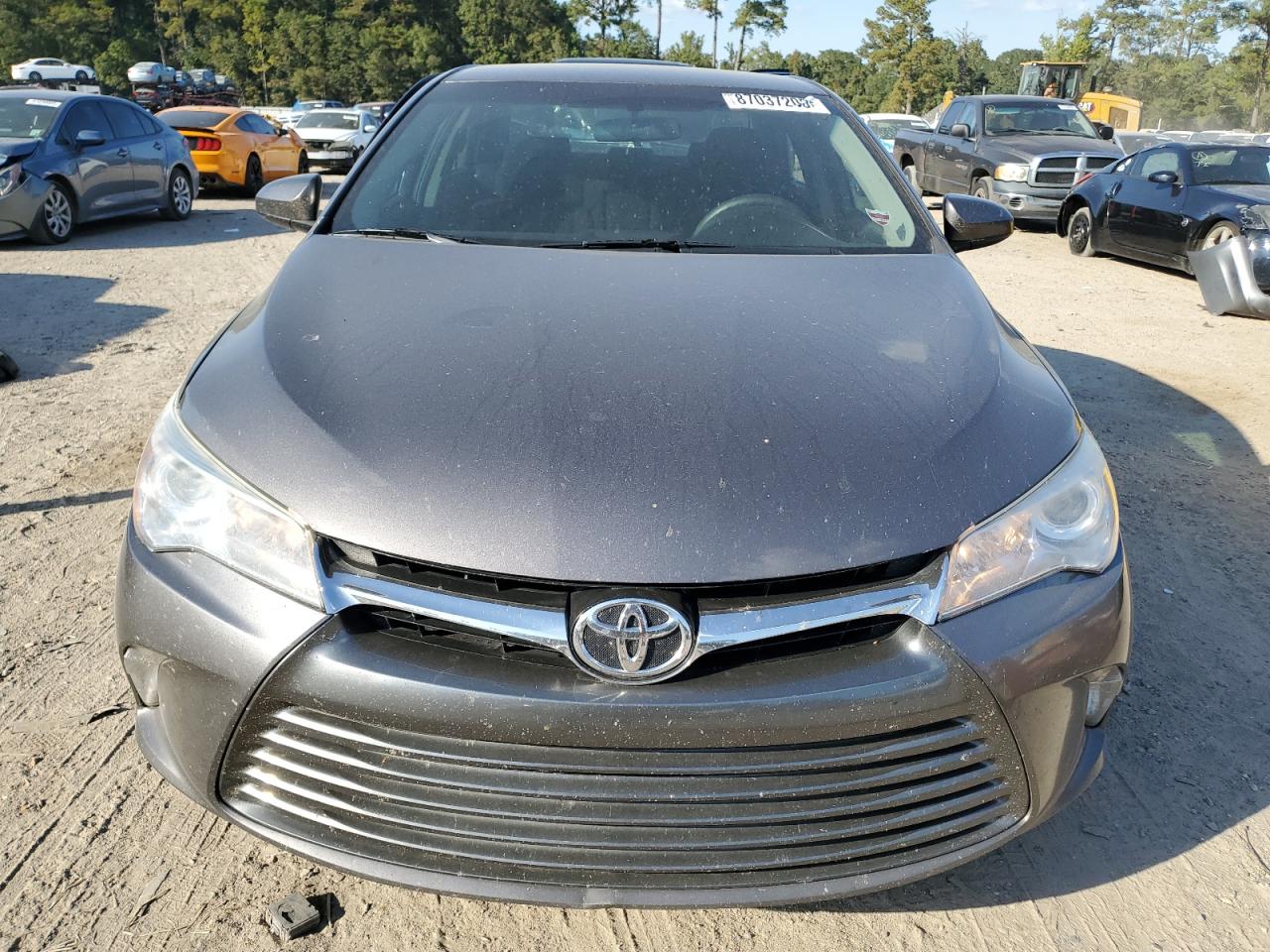 Toyota Camry Le Image 3