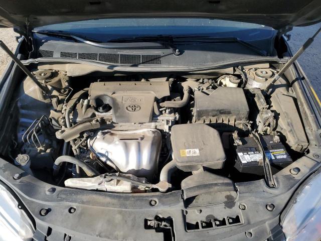 Toyota Camry Le Image 7