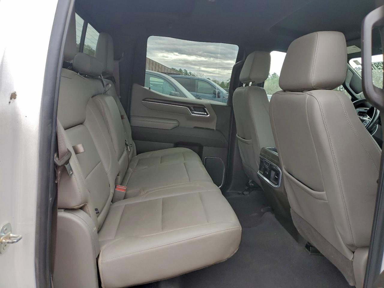 GMC Sierra K1500 Slt Image 3