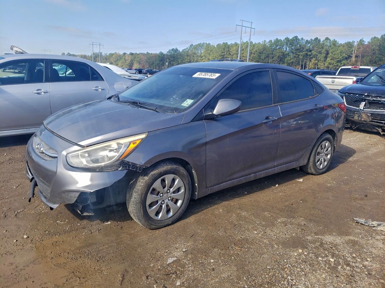 Hyundai ACCENT Se Image 1