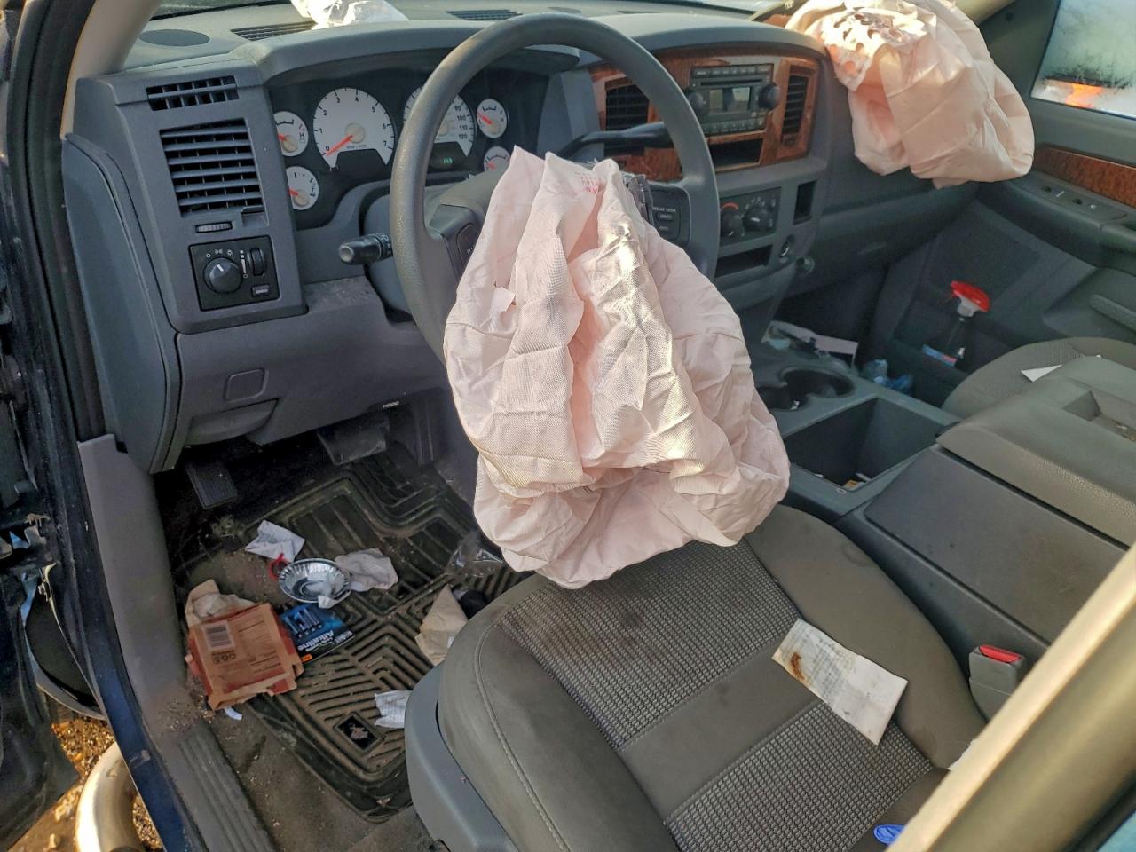 Dodge Ram 1500 St Image 8