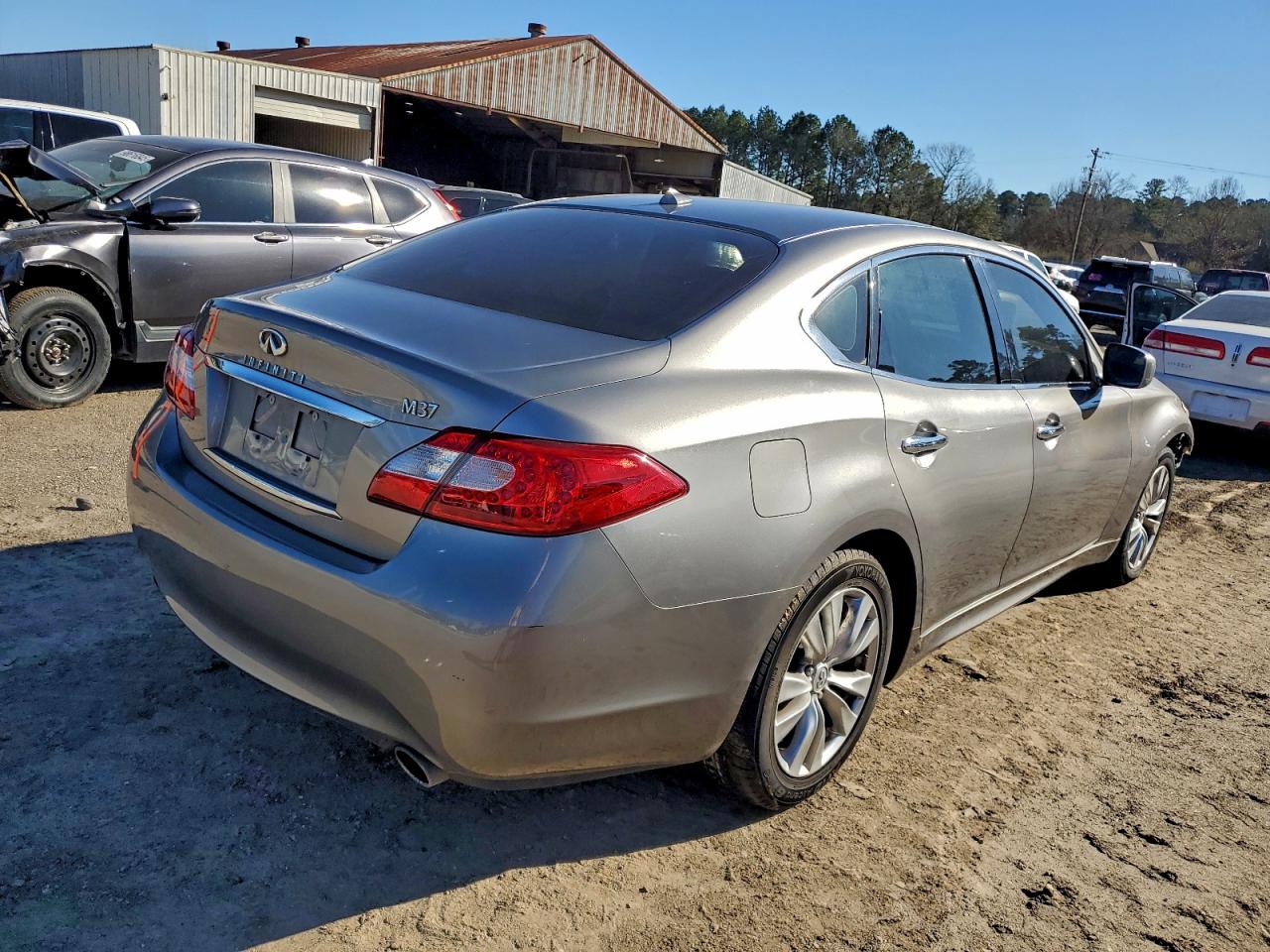 INFINITI M37 Image 7