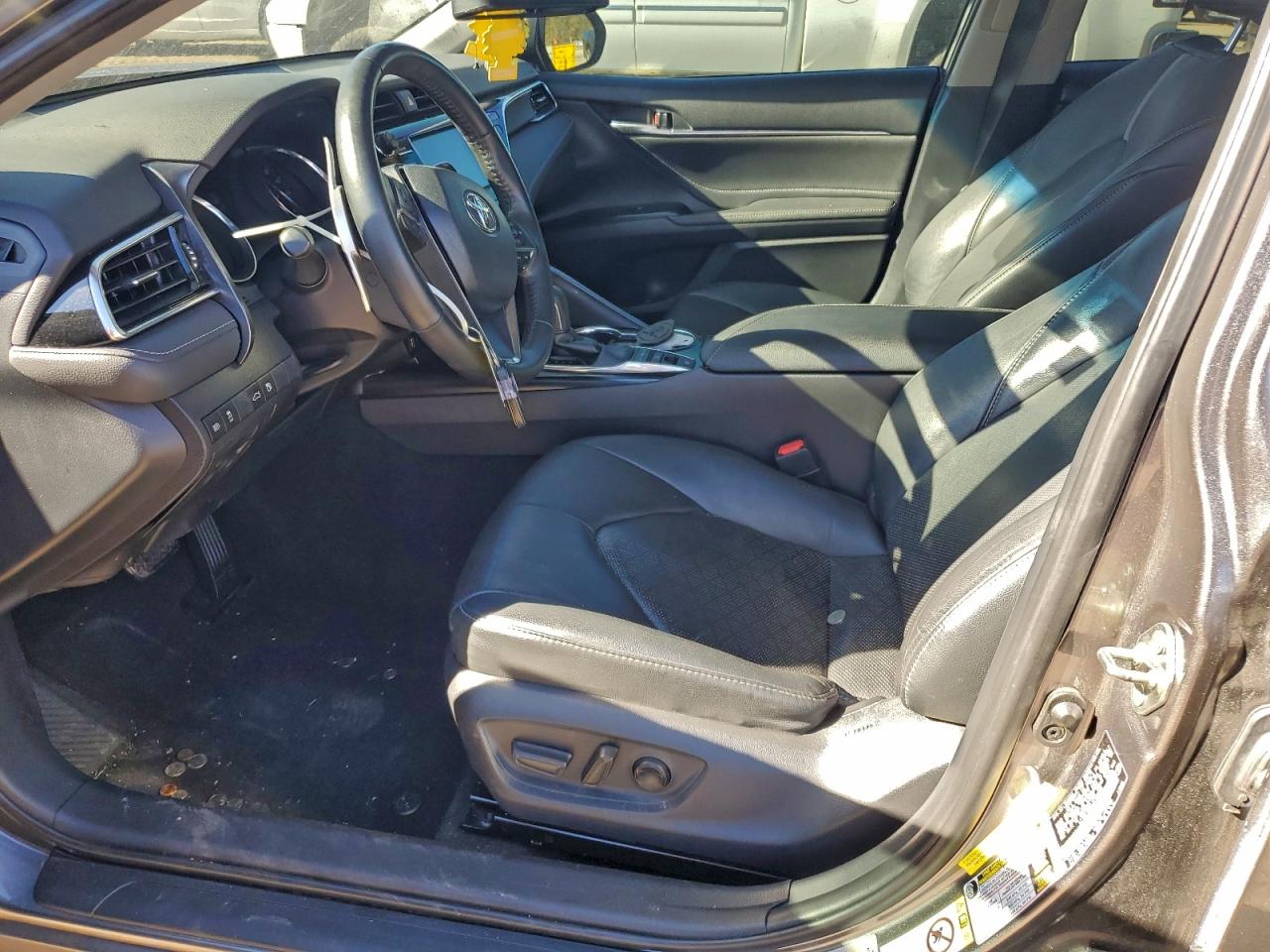 Toyota Camry Xse Image 5