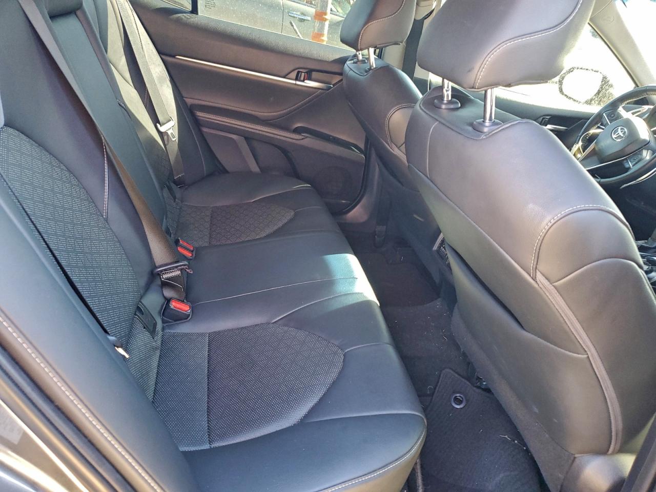 Toyota Camry Xse Image 7