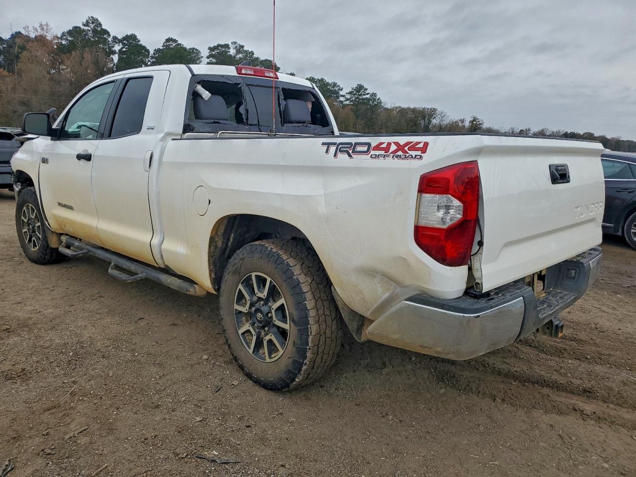 Toyota Tundra Double Cab Sr Image 8