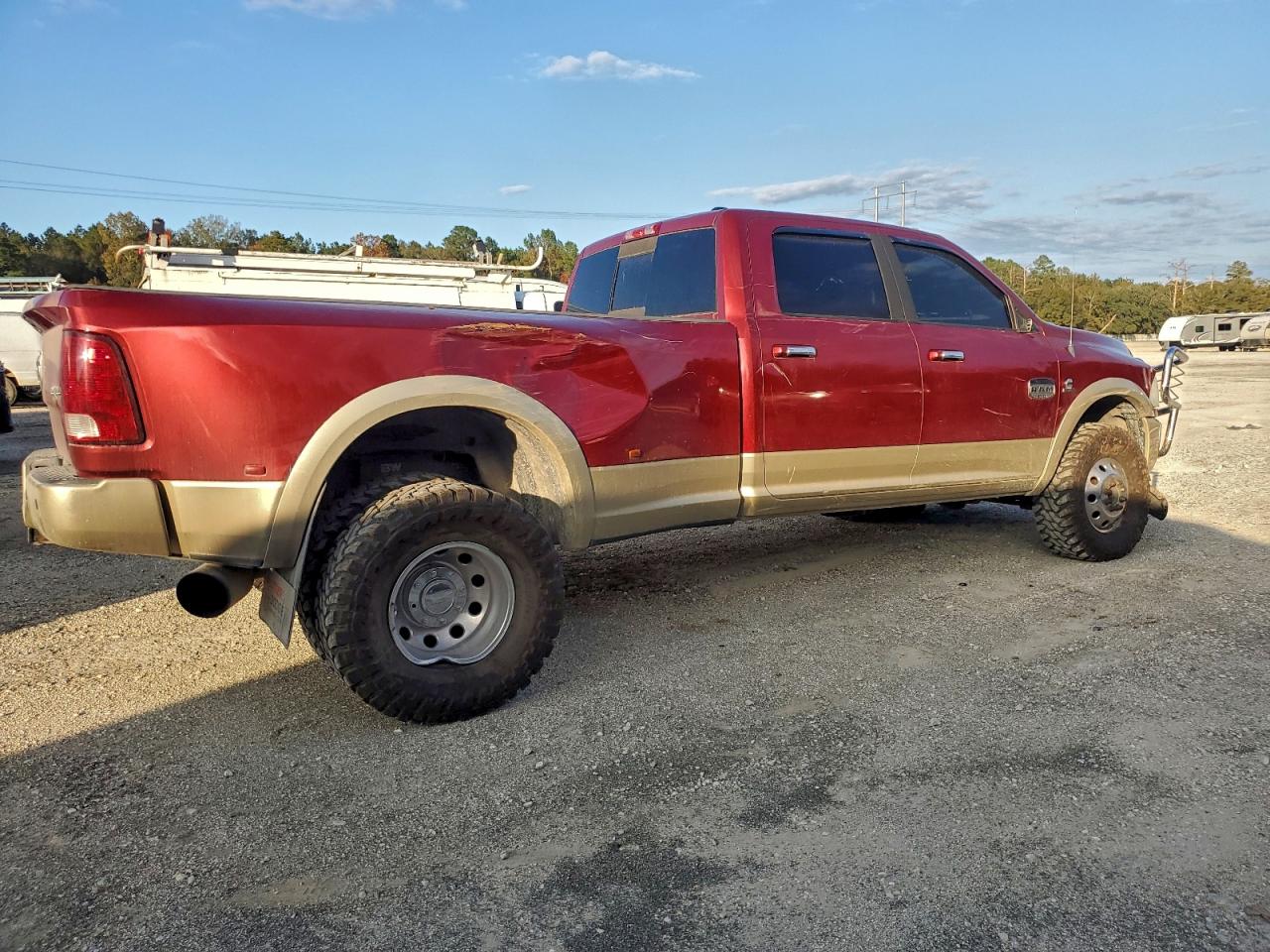 Dodge Ram 3500 Image 4