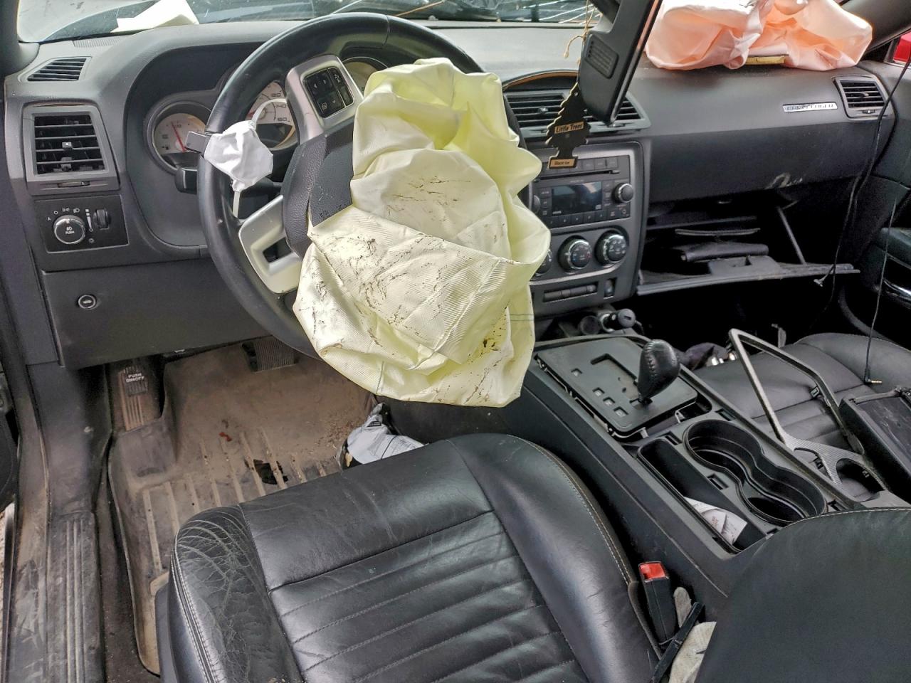 Dodge Challenger R/t Image 5