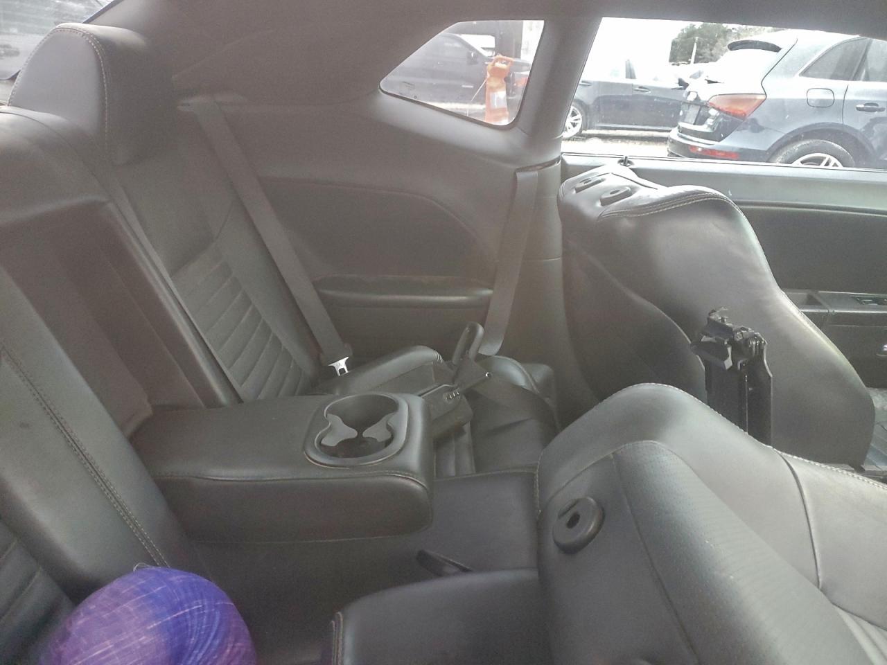 Dodge Challenger R/t Image 3