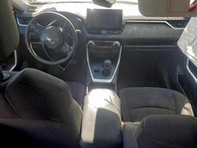 Toyota RAV4 Le Image 6