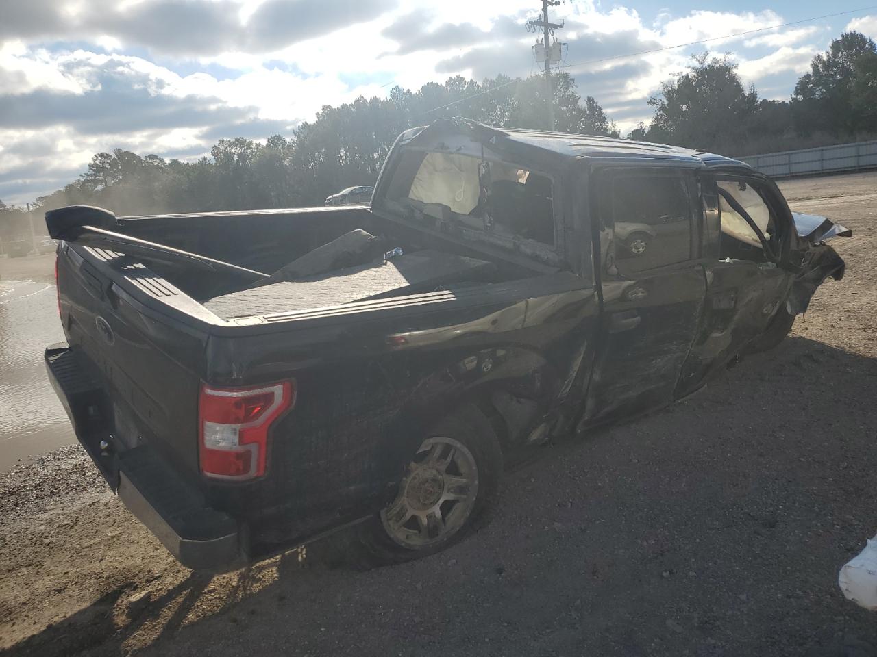 Ford F-150 Supercrew Image 10