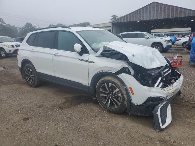 Volkswagen Tiguan S Image 3