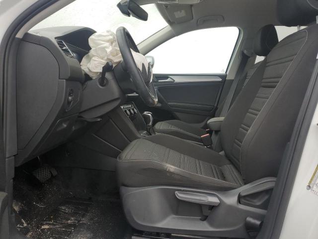 Volkswagen Tiguan S Image 4