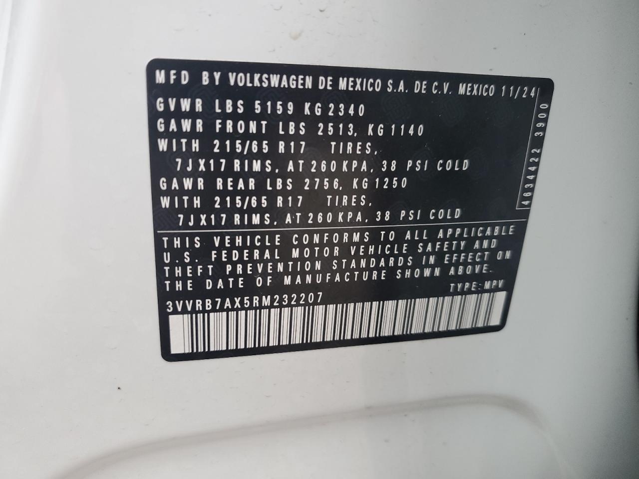 Volkswagen Tiguan S Image 12