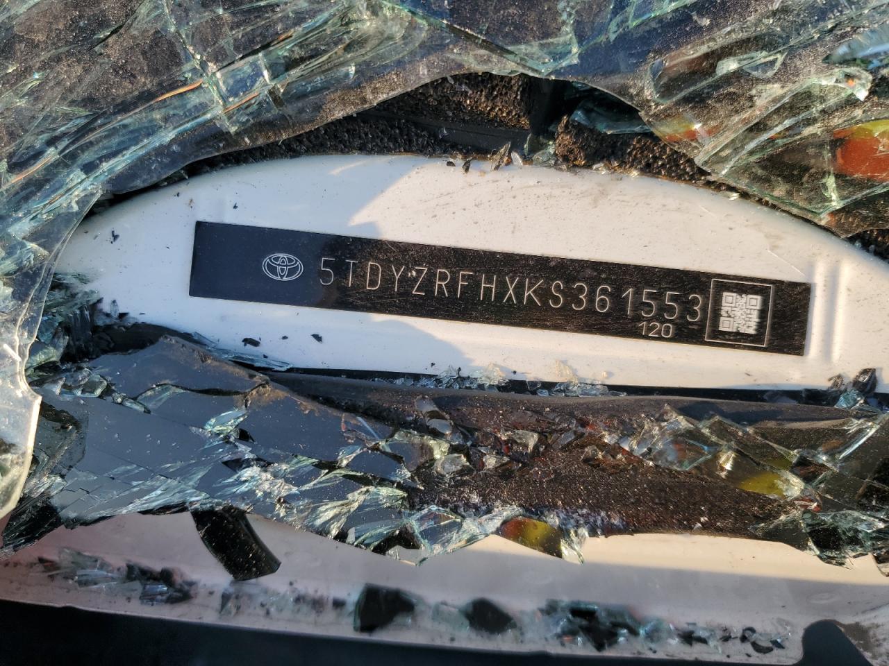 Toyota Highlander Limited Image 2