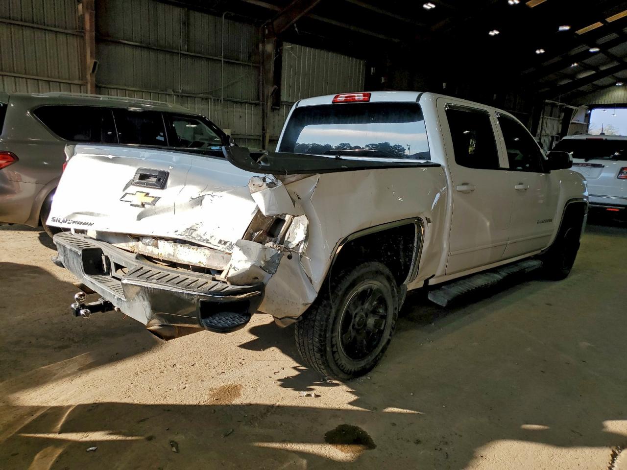 Chevrolet Silverado C1500 Lt Image 6