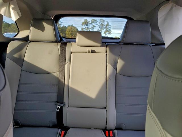 Toyota RAV4 Xle Premium Image 6