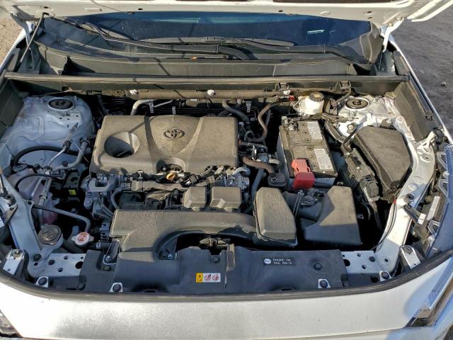 Toyota RAV4 Xle Premium Image 8