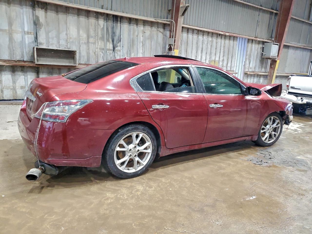 Nissan Maxima S Image 6