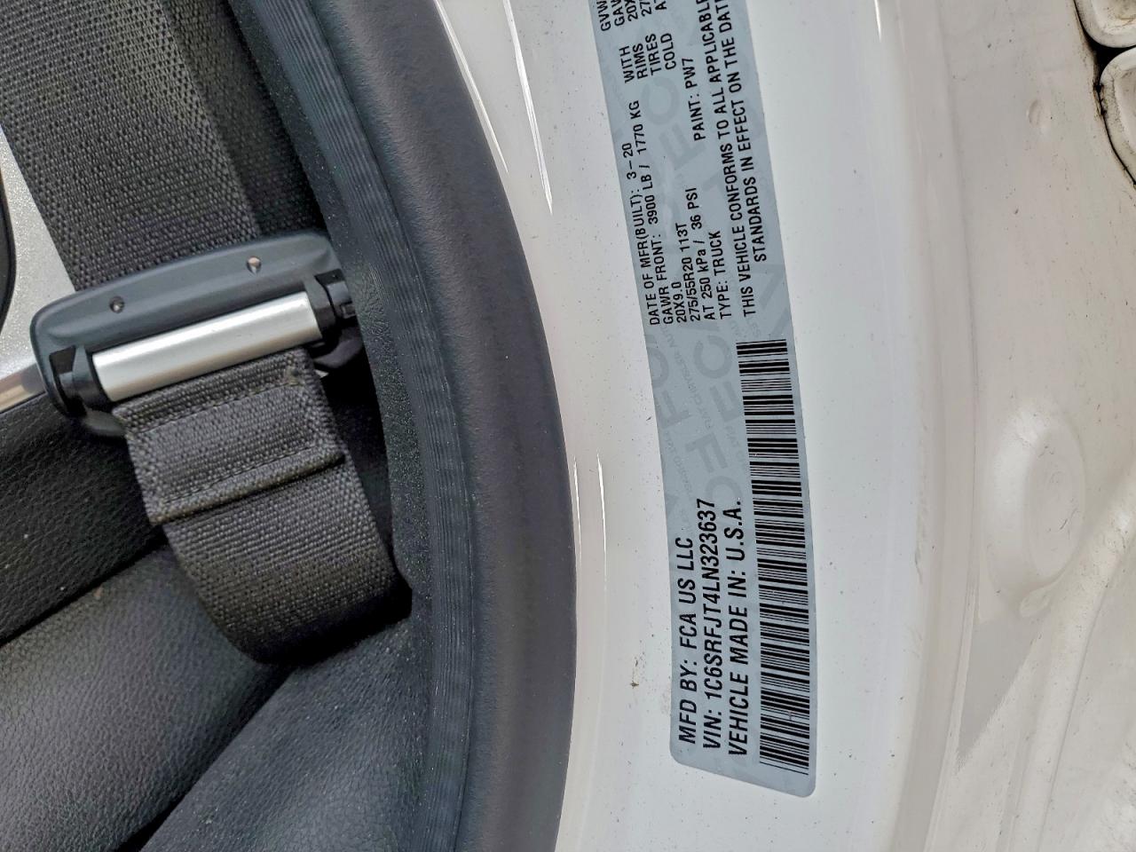 Ram 1500 Laramie Image 8