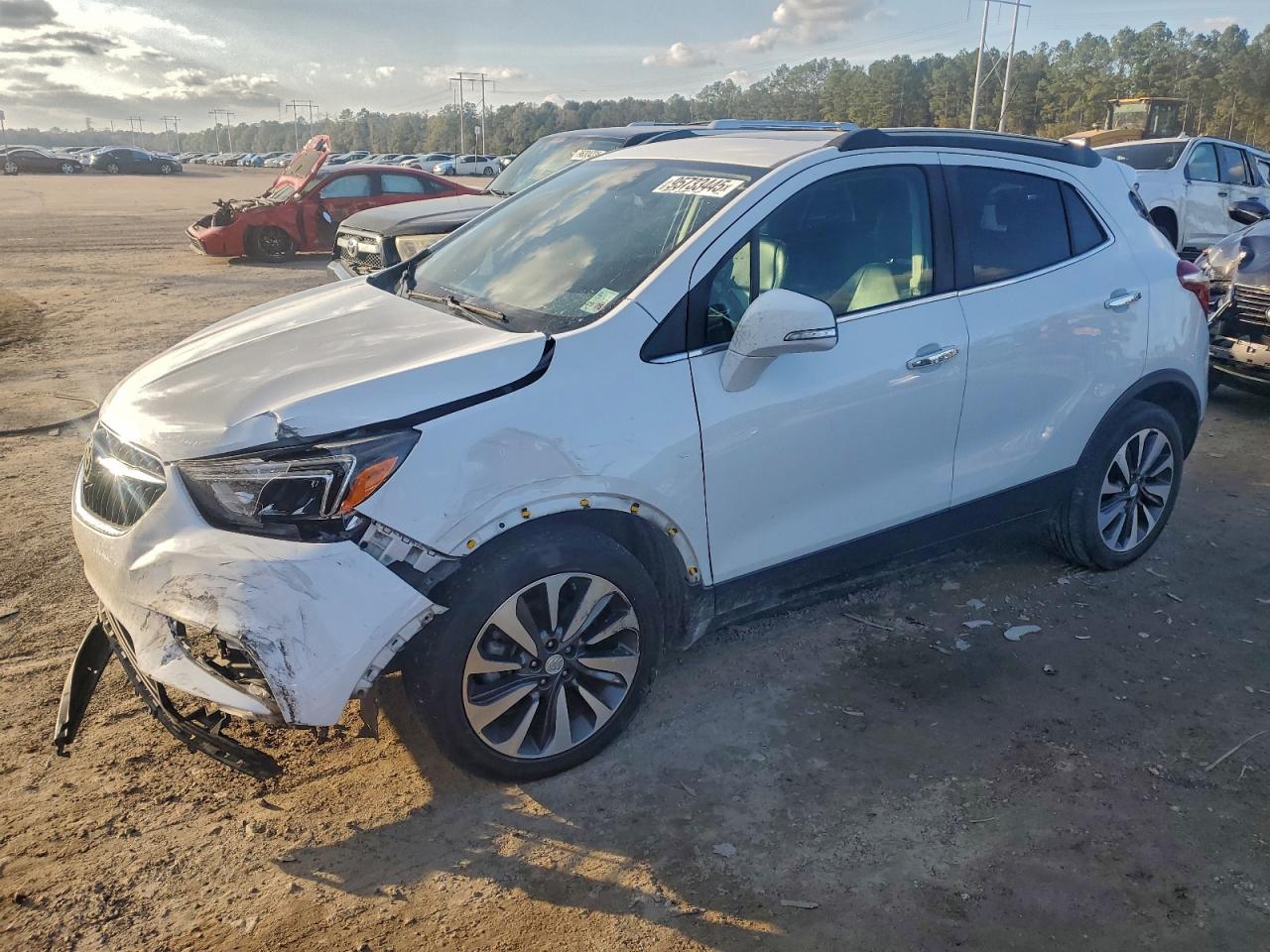 Buick Encore Essence Image 1