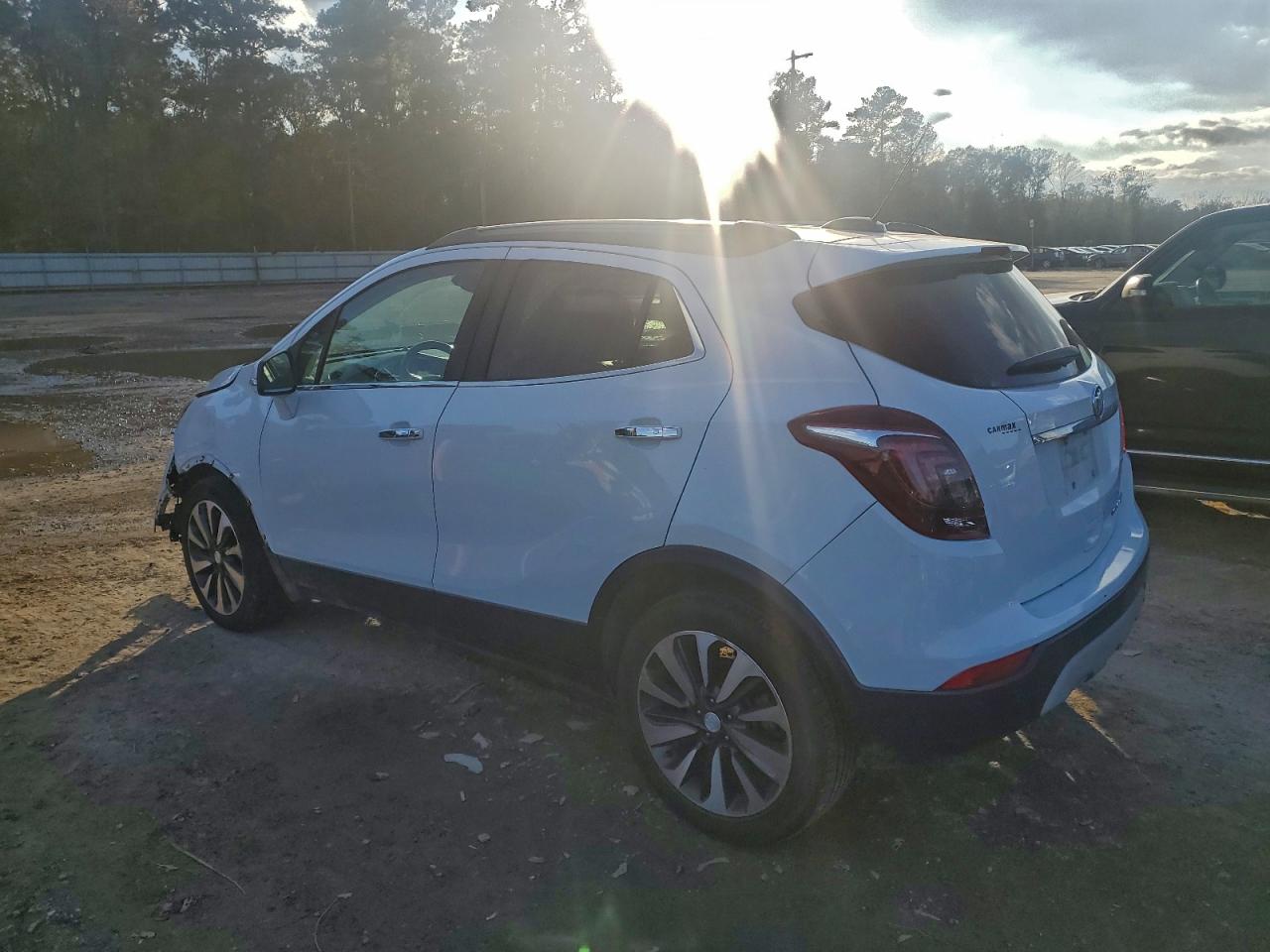 Buick Encore Essence Image 4