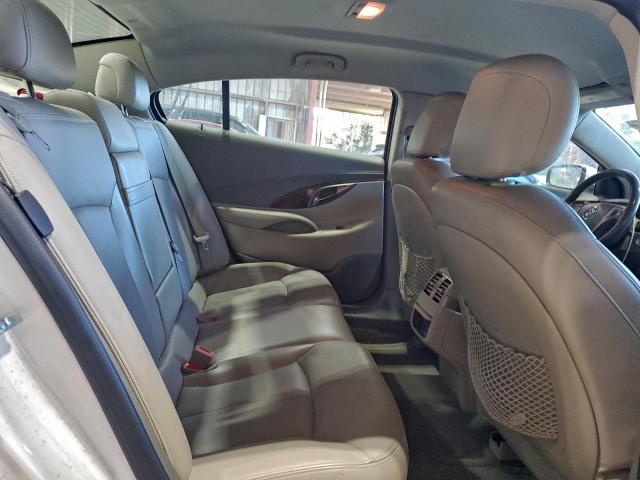 Buick LaCrosse Image 9