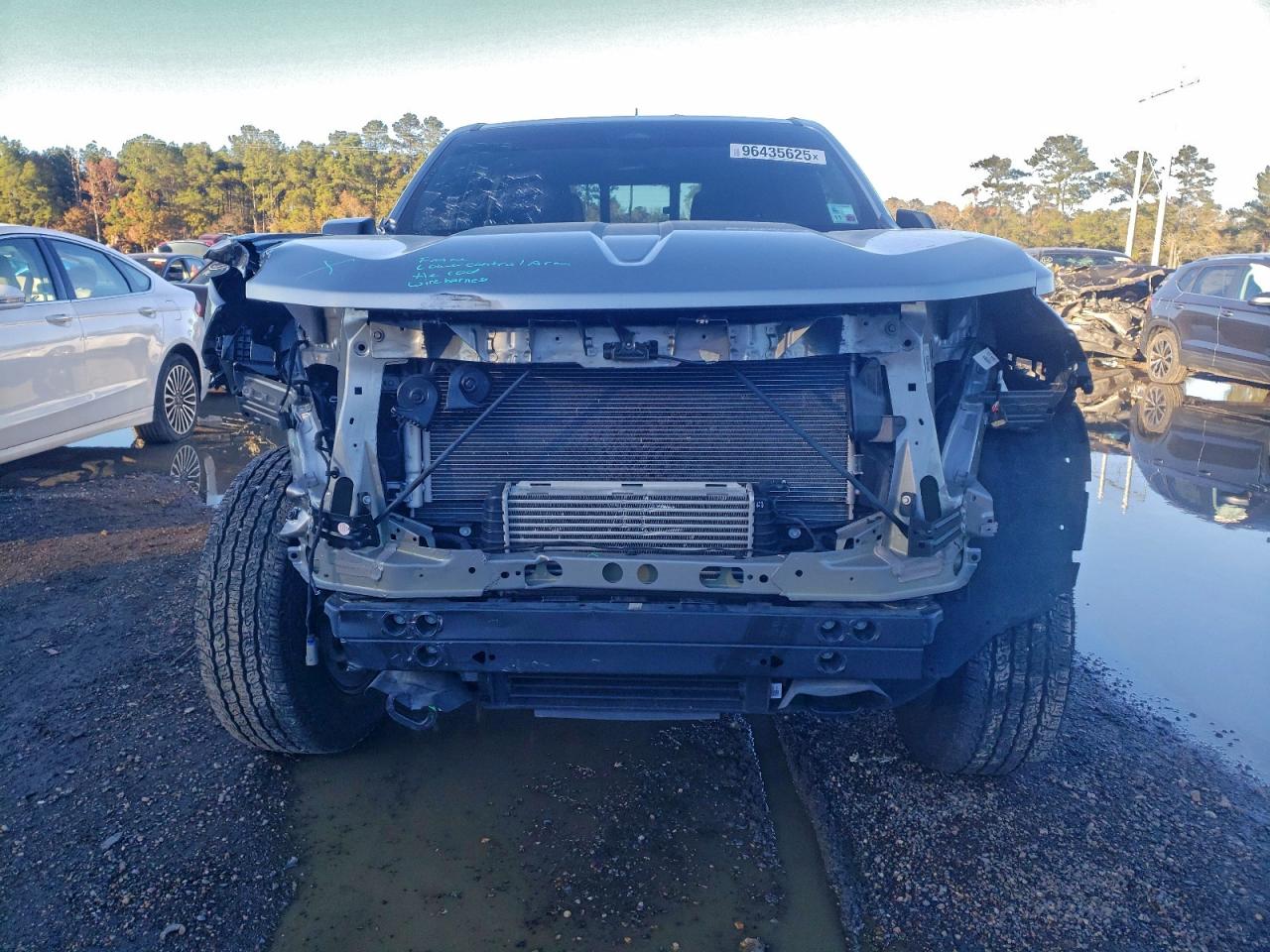 GMC Canyon Elevation Image 2