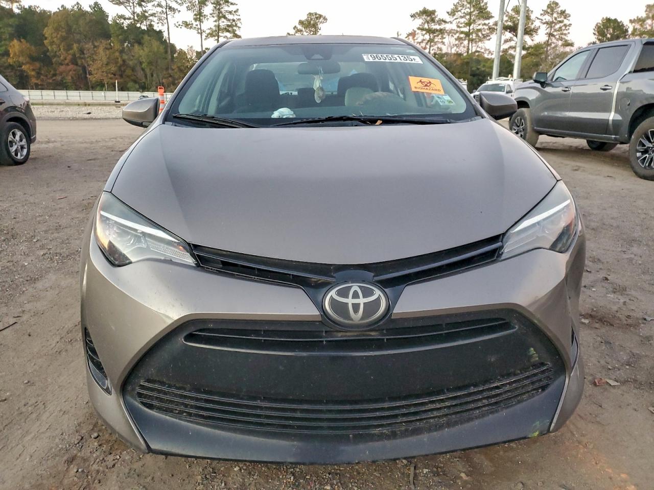 Toyota Corolla L Image 8