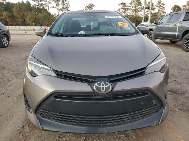 Toyota Corolla L Image 8