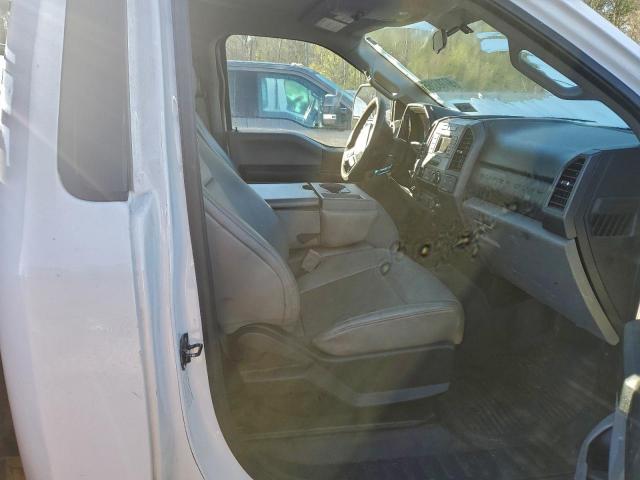 Ford F-550 Super Duty Image 7