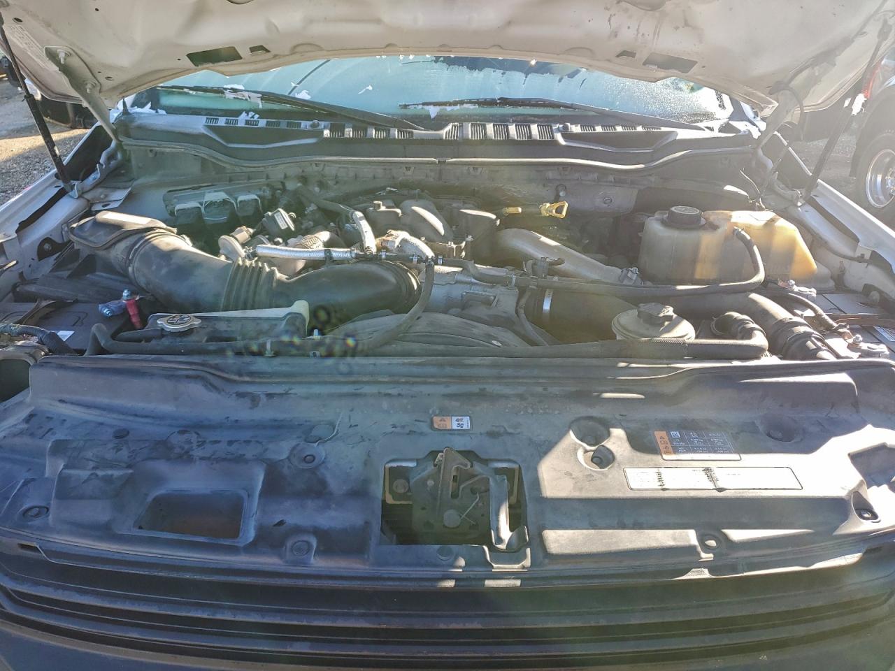 Ford F-550 Super Duty Image 11