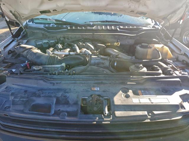 Ford F-550 Super Duty Image 11
